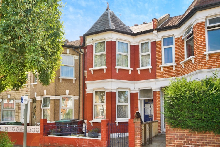 3 bedroom terraced house