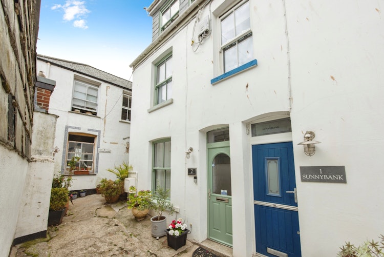 3 bedroom terraced house