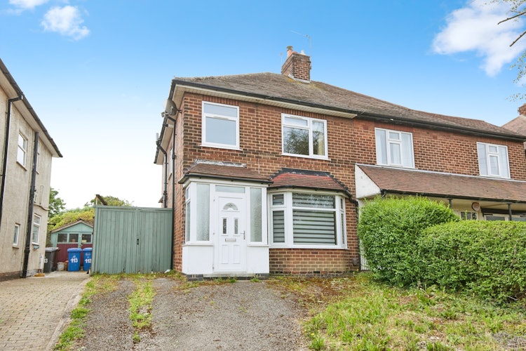 3 bedroom semi-detached house