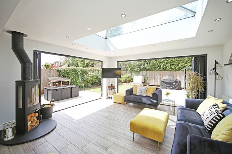 4 bedroom detached house