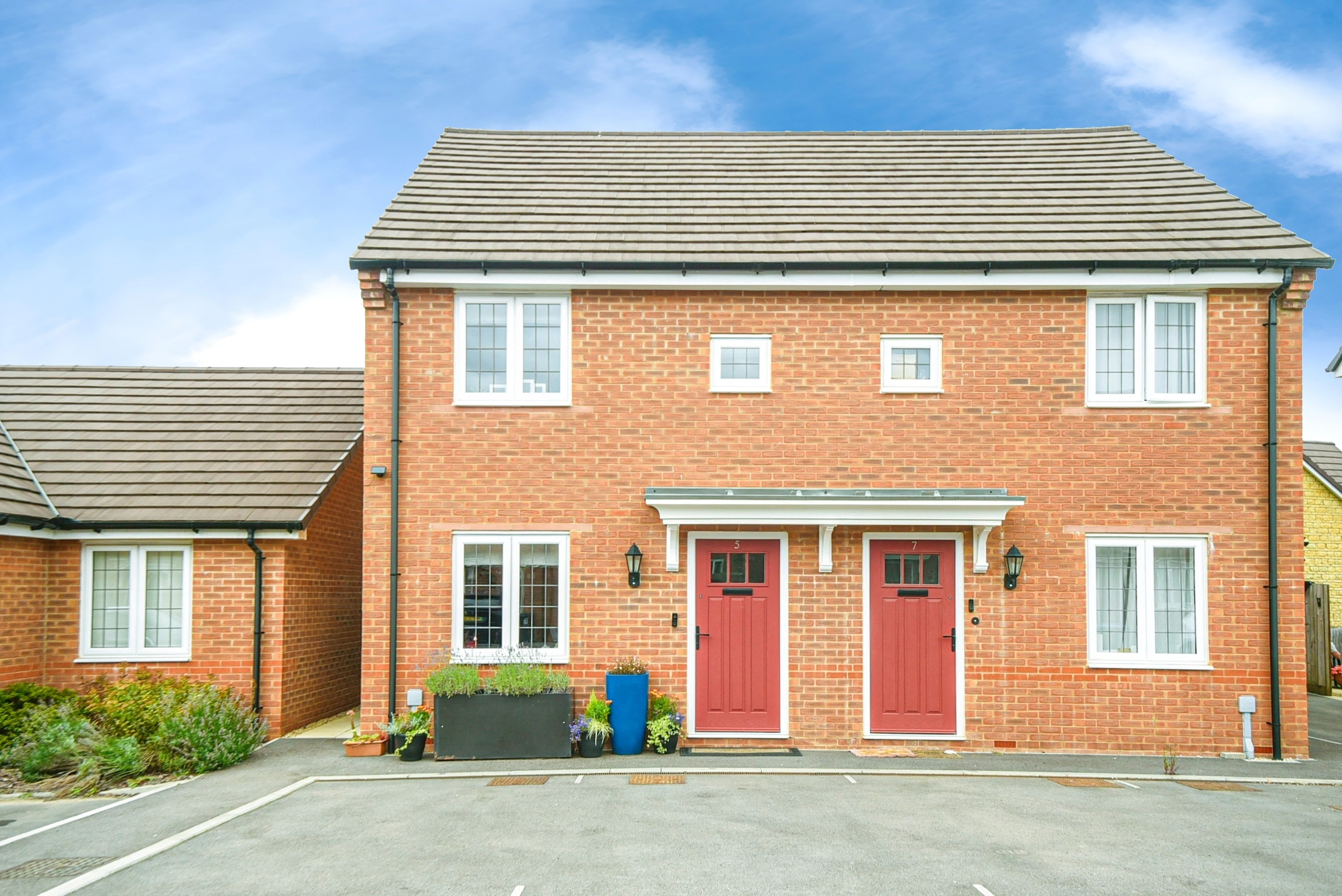 Deere Avenue, Chippenham