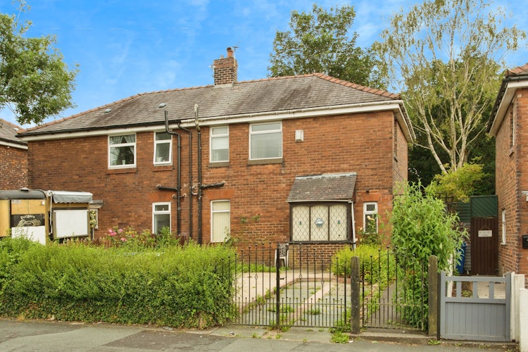 3 bedroom semi-detached house