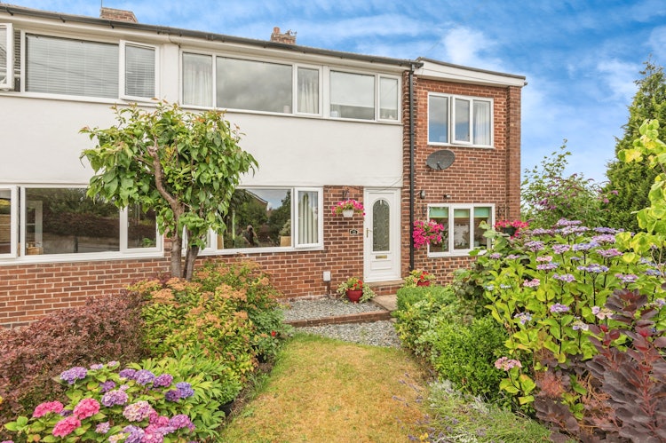 4 bedroom semi-detached house