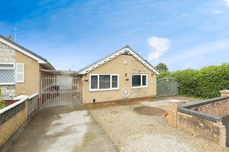 2 bedroom detached bungalow