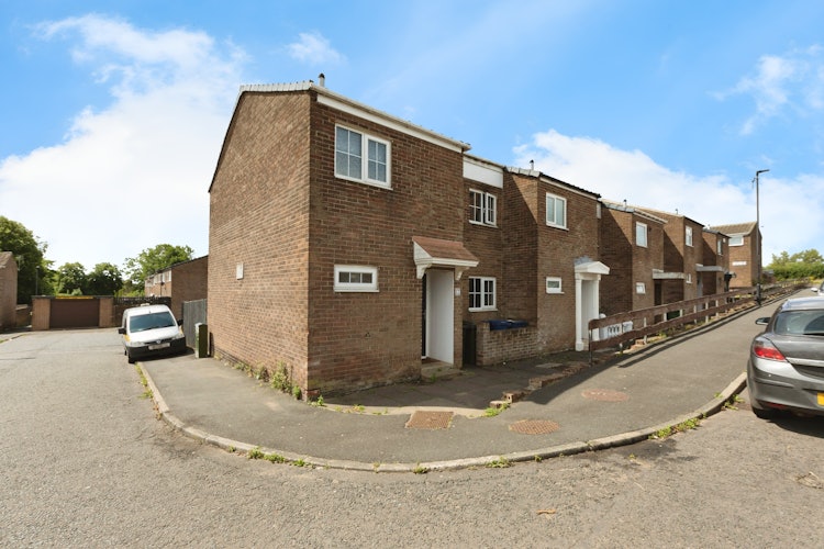 3 bedroom end of terrace house