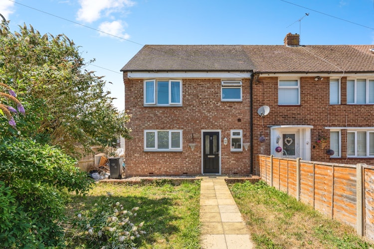 3 bedroom end of terrace house