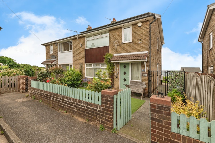 3 bedroom semi-detached house