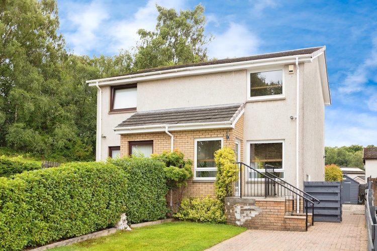 2 bedroom semi-detached house