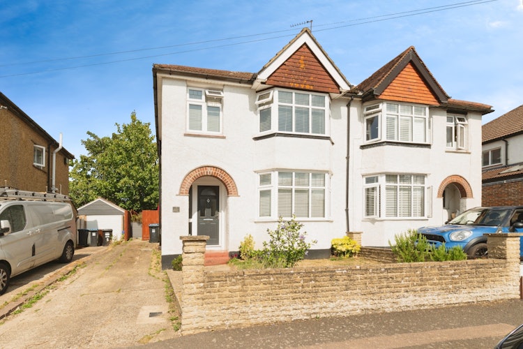 3 bedroom semi-detached house