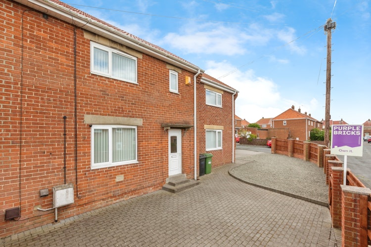 3 bedroom semi-detached house