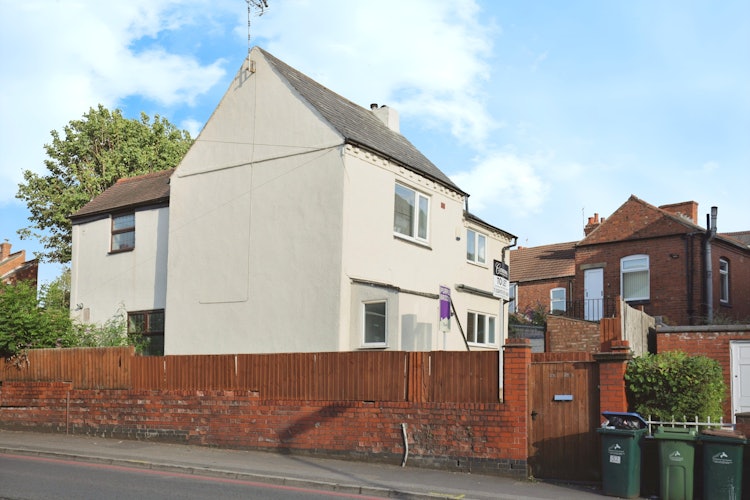 2 bedroom semi-detached house