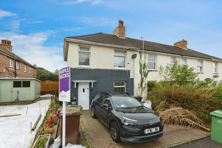 3 bedroom end of terrace house