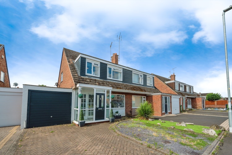 3 bedroom semi-detached house