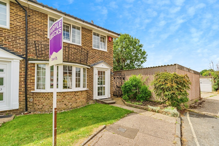3 bedroom end of terrace house