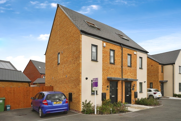 3 bedroom semi-detached house