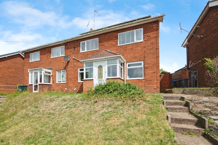 3 bedroom semi-detached house