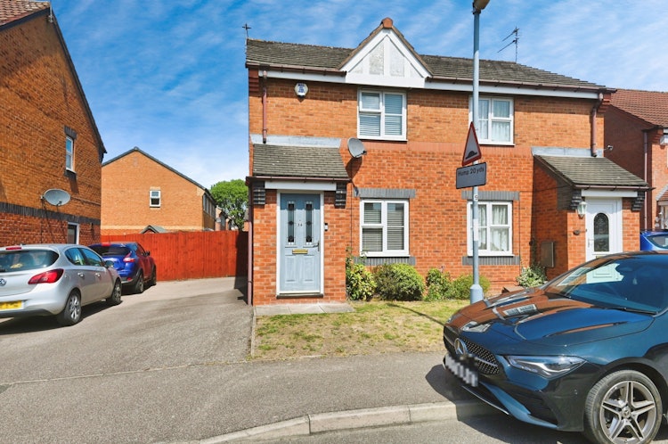 2 bedroom semi-detached house