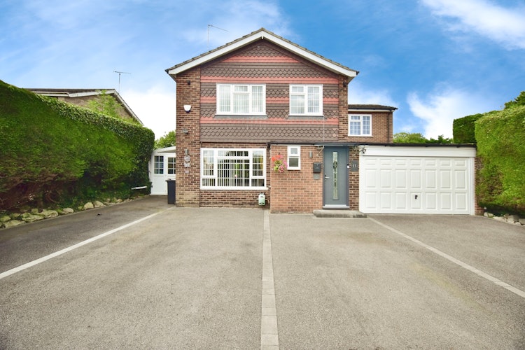 4 bedroom detached house