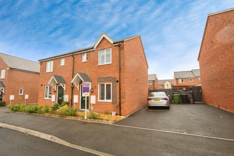 2 bedroom semi-detached house