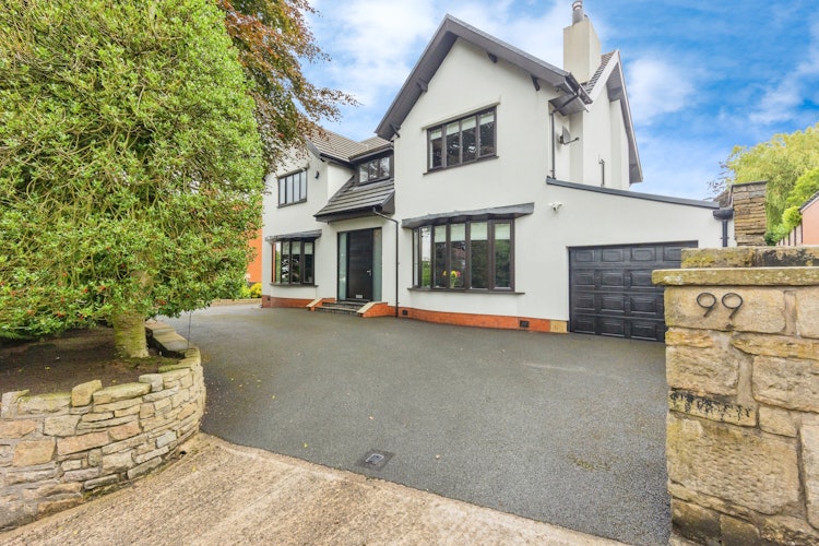 4 bedroom detached house