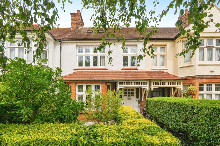 3 bedroom terraced house