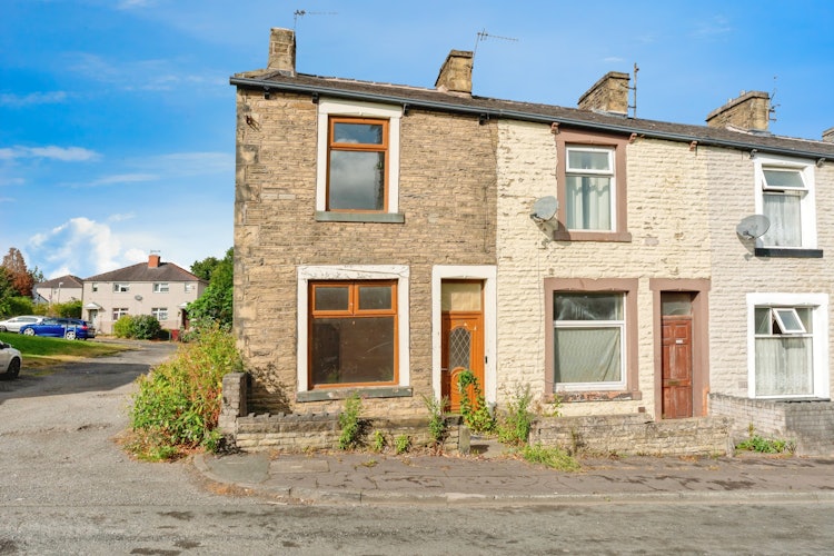 2 bedroom terraced house