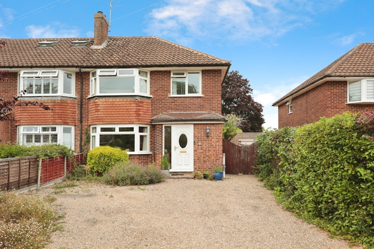 4 bedroom semi-detached house