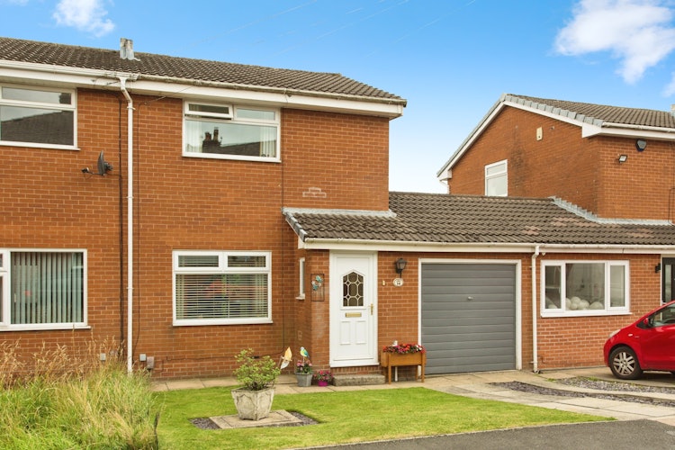 2 bedroom semi-detached house