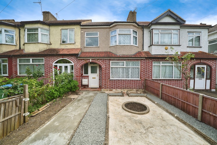3 bedroom terraced house