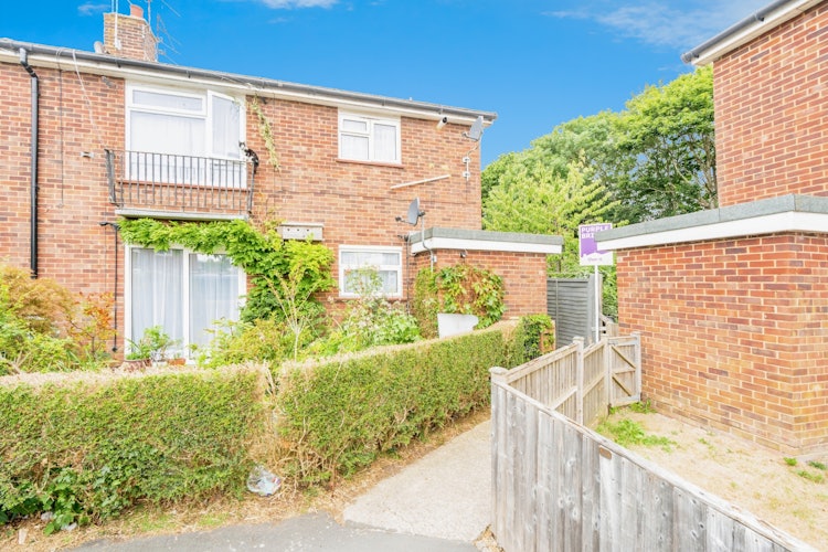 2 bedroom flat