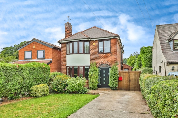 4 bedroom detached house