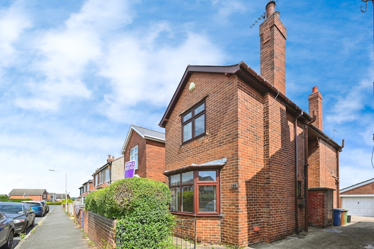 3 bedroom semi-detached house