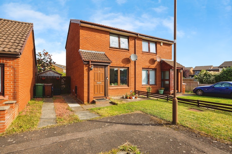 2 bedroom semi-detached house