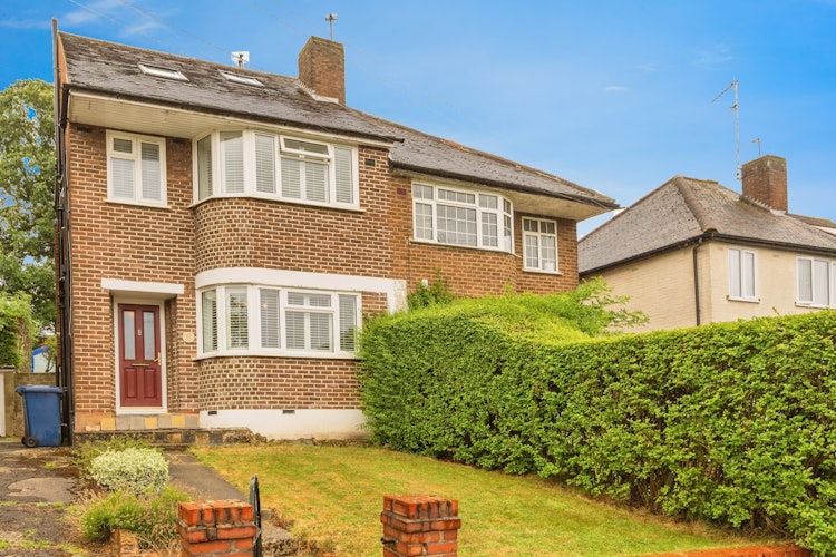 4 bedroom semi-detached house