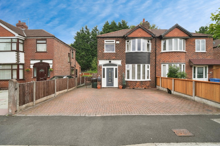3 bedroom semi-detached house