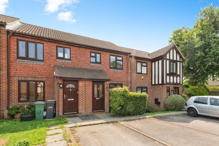 2 bedroom terraced house