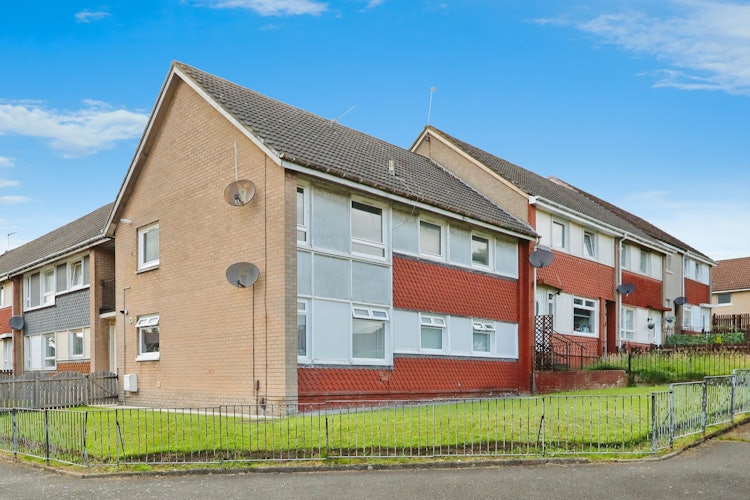 2 bedroom ground floor flat
