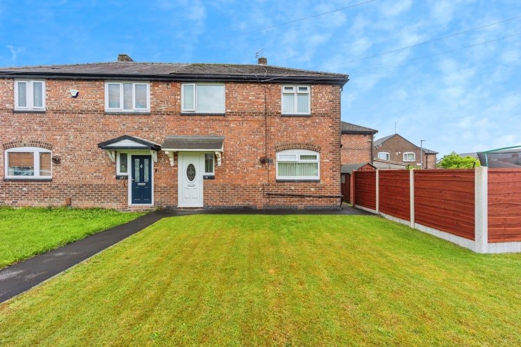 3 bedroom semi-detached house