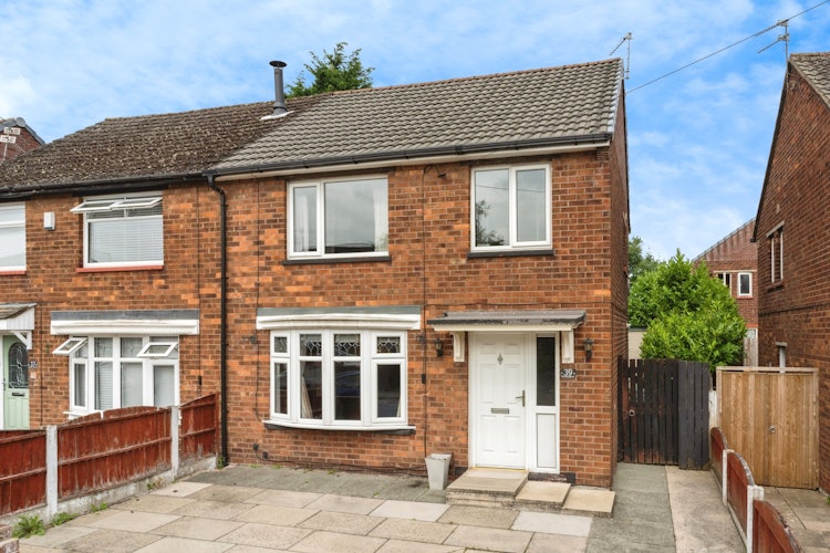 3 bedroom semi-detached house