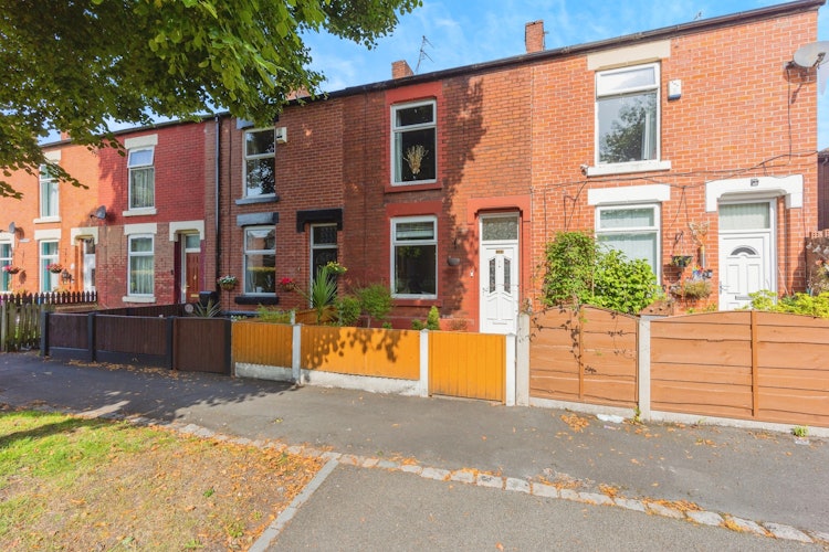 2 bedroom terraced house