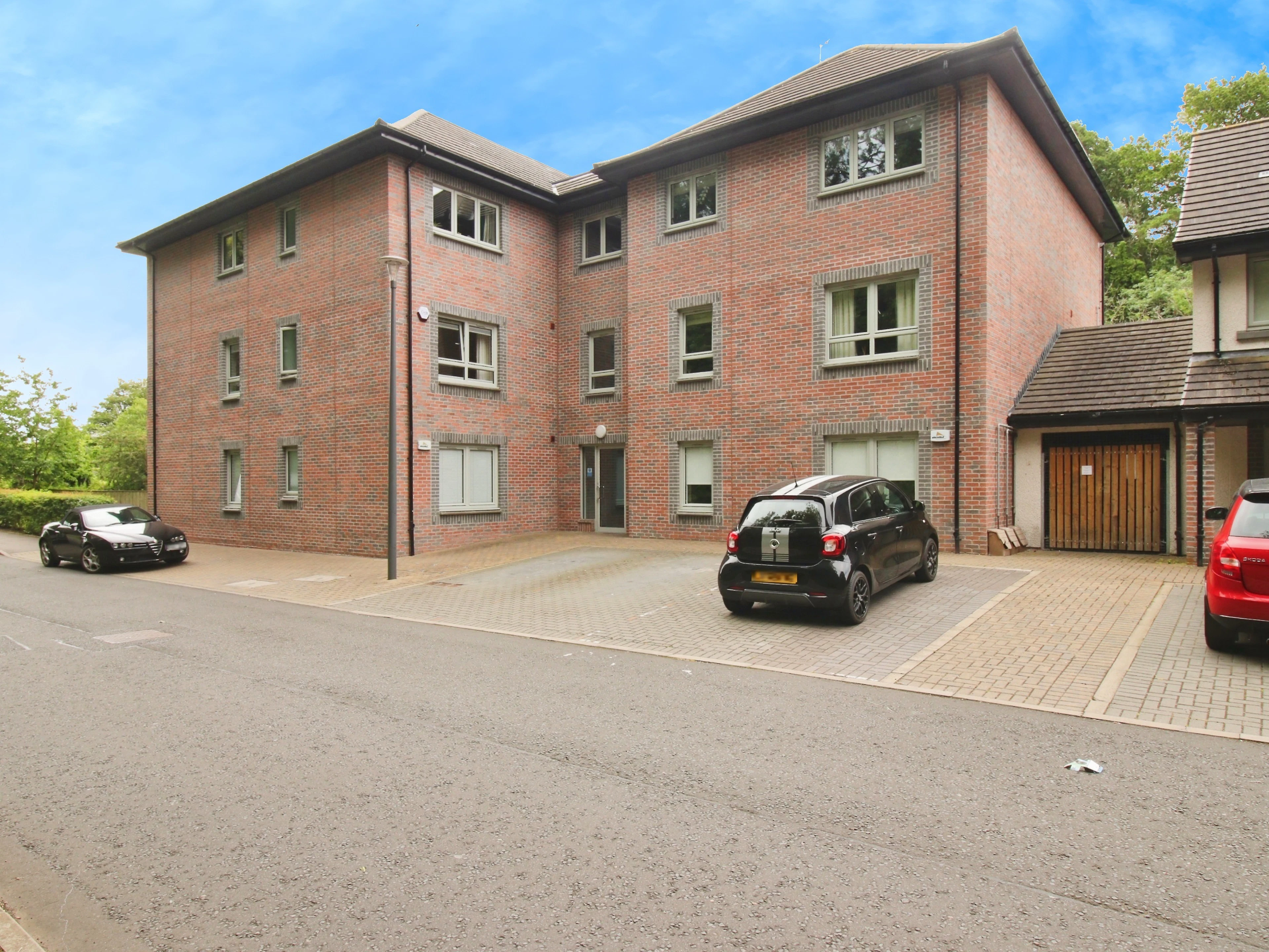 Kinleith Mill Road, Currie