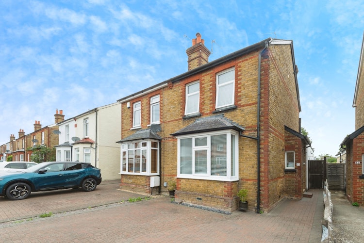 3 bedroom semi-detached house