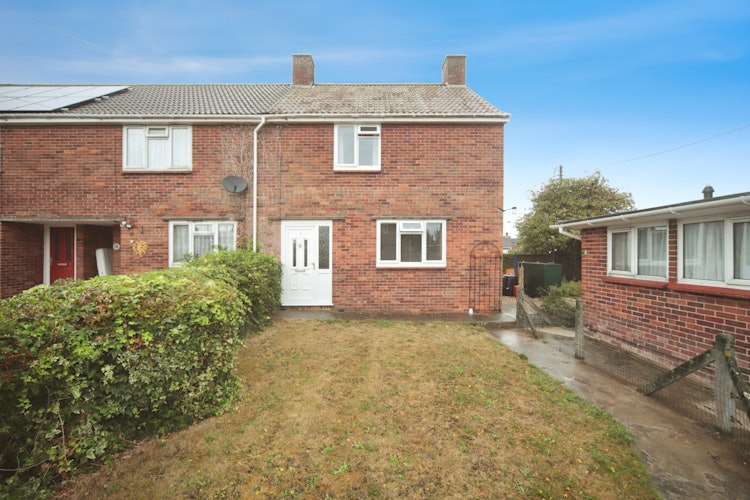 3 bedroom end of terrace house