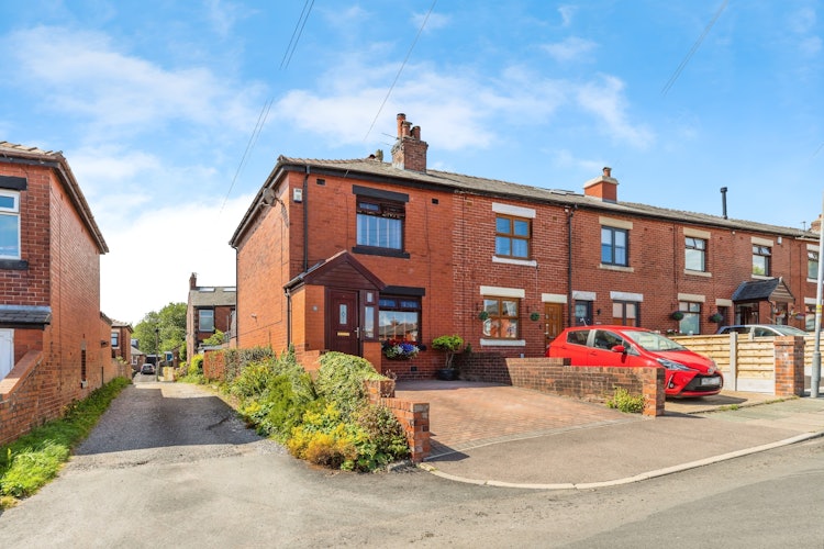 2 bedroom end of terrace house