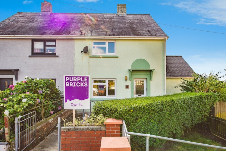 4 bedroom semi-detached house