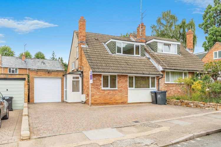 2 bedroom semi-detached house