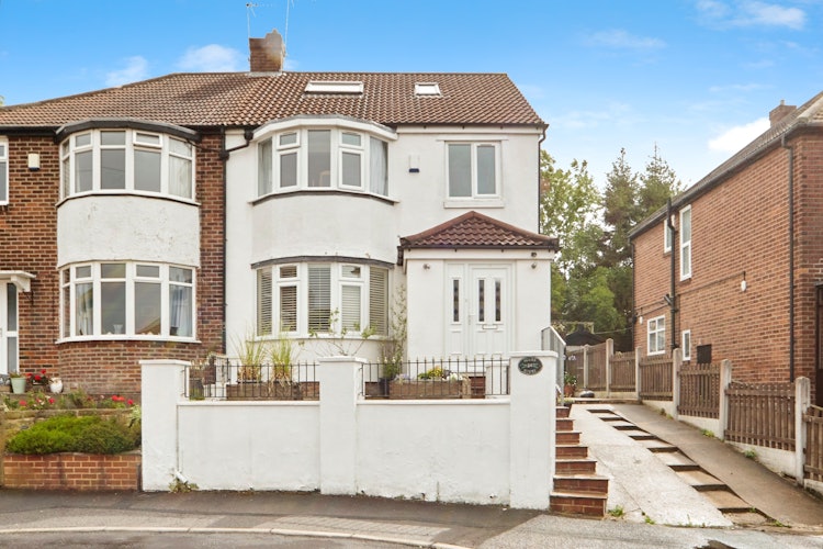 4 bedroom semi-detached house