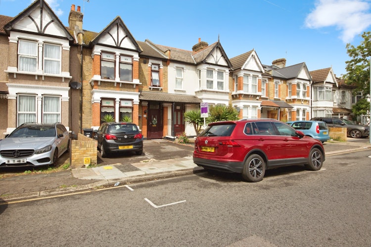 3 bedroom terraced house