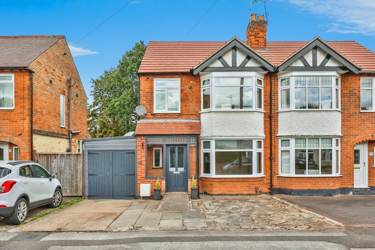 4 bedroom semi-detached house