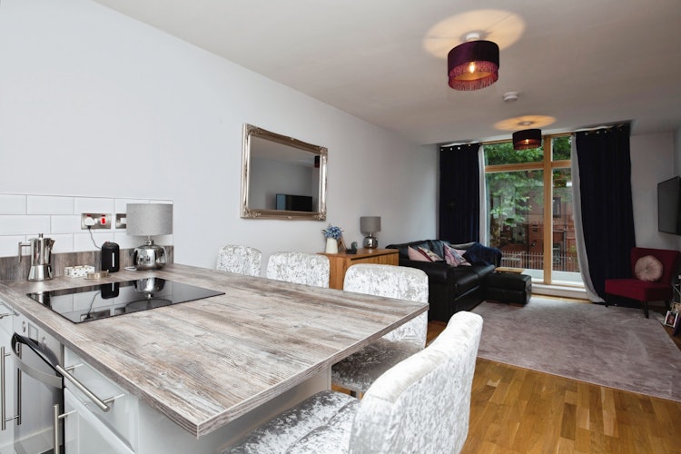 2 bedroom apartment
